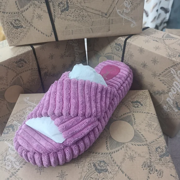 Courdroy Criss-cross Flip Flop - Picture 1 of 6